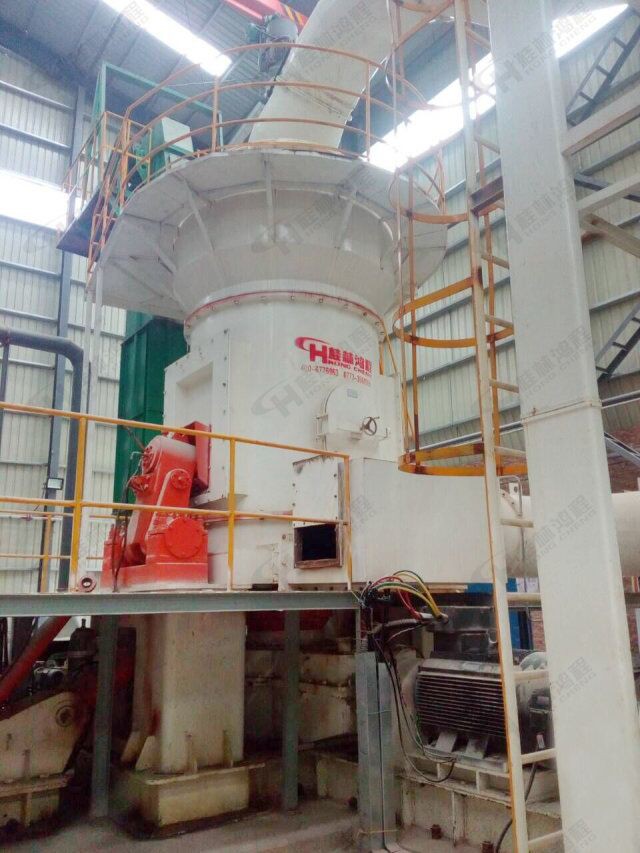 桂林鴻程立式磨粉機HLM系列1300設備圖