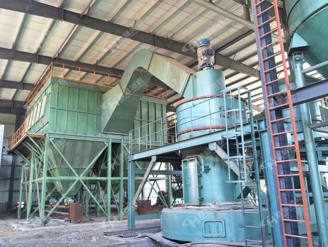 中速磨煤機，雷蒙磨粉機，磨粉機價格，HC2000客戶現場