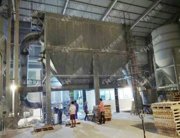 蛭石磨粉機(jī),蛭石生產(chǎn)機(jī)器,立式磨粉機(jī),磨粉機(jī)廠家,超細(xì)磨粉機(jī)